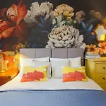 - Armii Krajowej 11 *