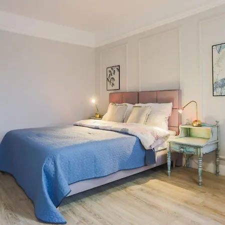 Apartment - Armii Krajowej 11