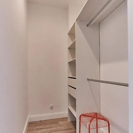 شقة - Armii Krajowej 11 *